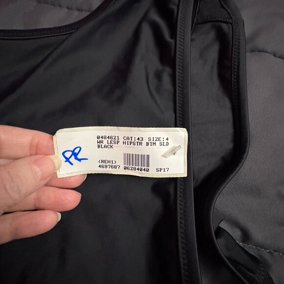 Lands' End Sport Low-Waist Bikini Bottom w/ Mesh Side Inserts - Size: 4 - NWT - Picture 7 of 8